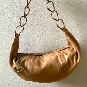 CHANEL VINTAGE  Beige Hobo Bag